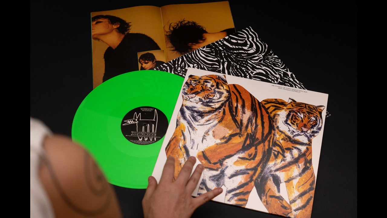 Me Chama de Gato Que Eu Sou Sua - 2023 - Maria Cau Levy