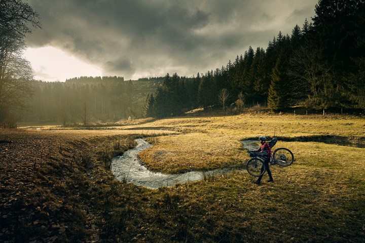 DER JUNGE MUSS VON DER STRASSE - ADLIPS Productions - none