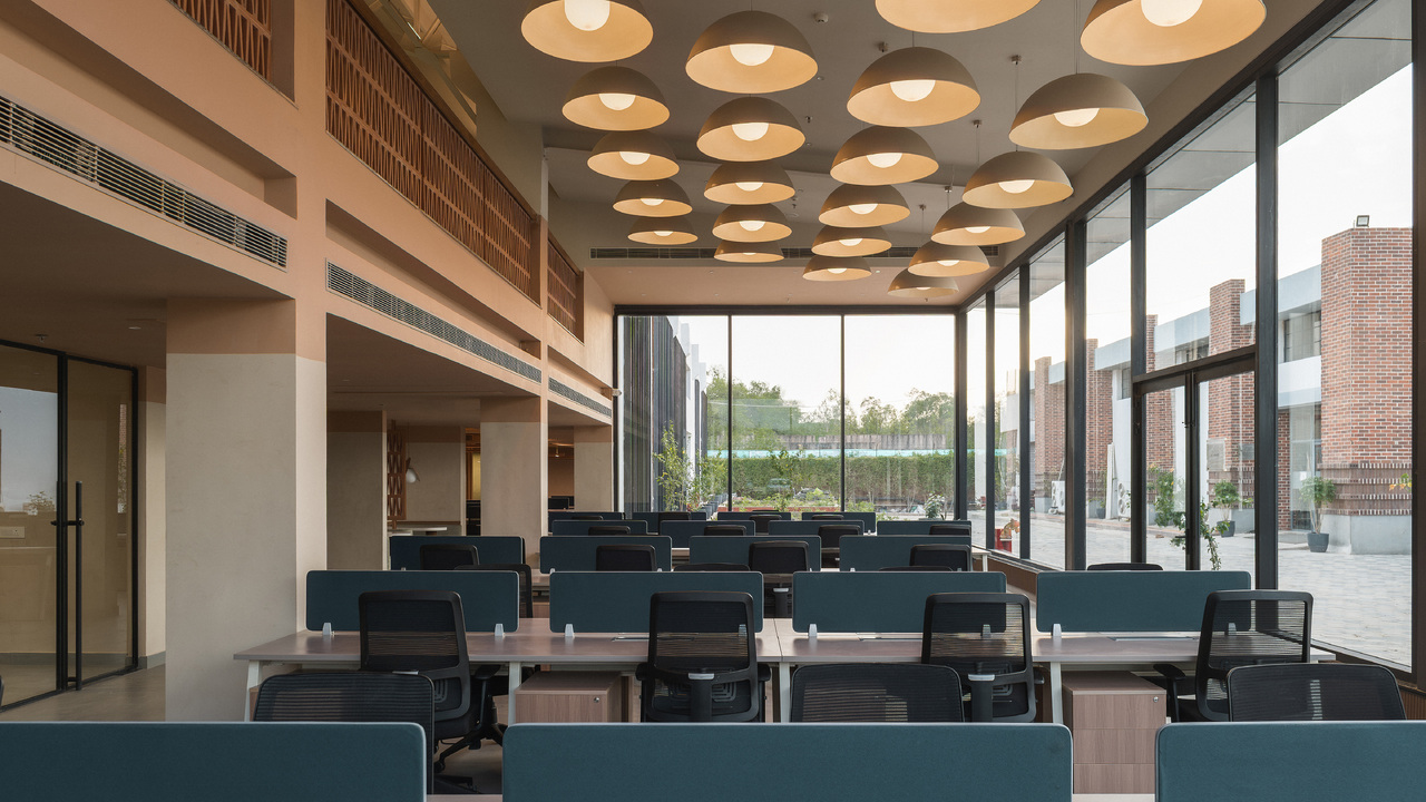 Padmini VNA Group Office - Padmini VNA - Viveka Bhandari