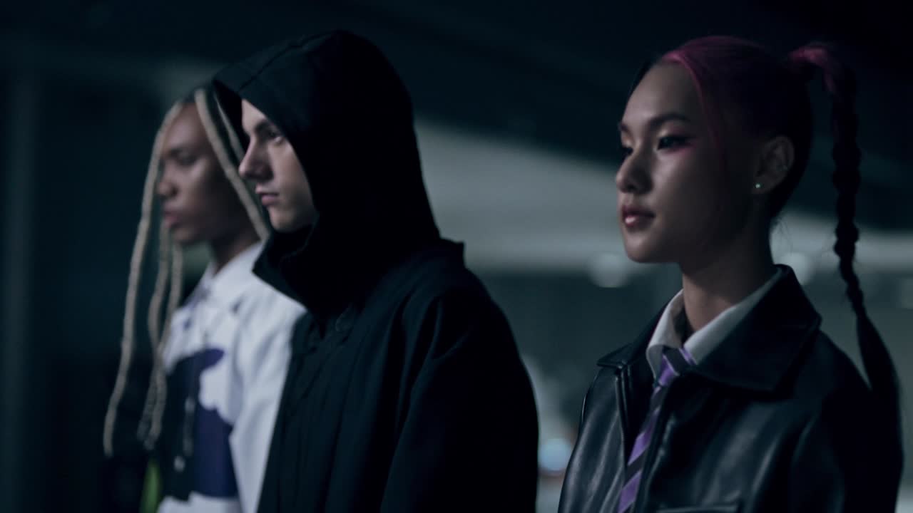 ISUZU_SAKA - bloom film design - bloom film design