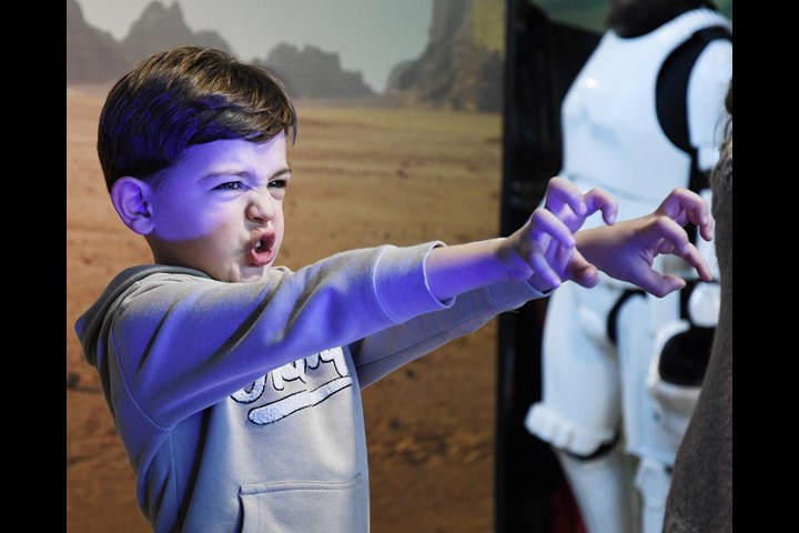 Build with the Force - LEGO Star Wars - LEGO