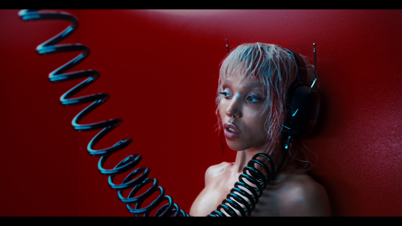 Perfect Stranger - Young Recordings - FKA Twigs