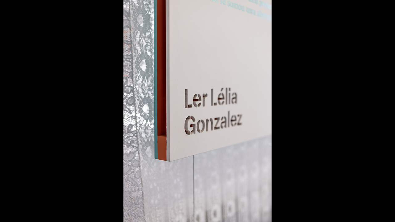 Identidade visual da exposição Lélia em nós: festas populares e amefricanidade - 2024 - Daó + Laryssa Ramos