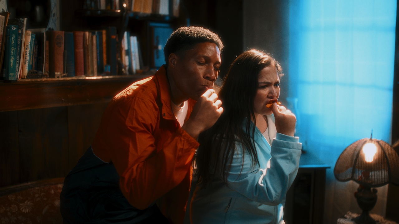 Follow the Crunch - Doritos - Out_SANity - Doritos