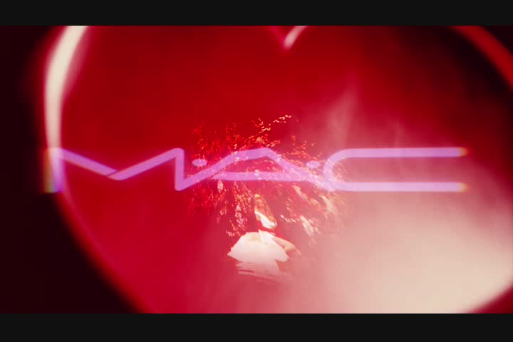 Love Me - Tann Production - MAC