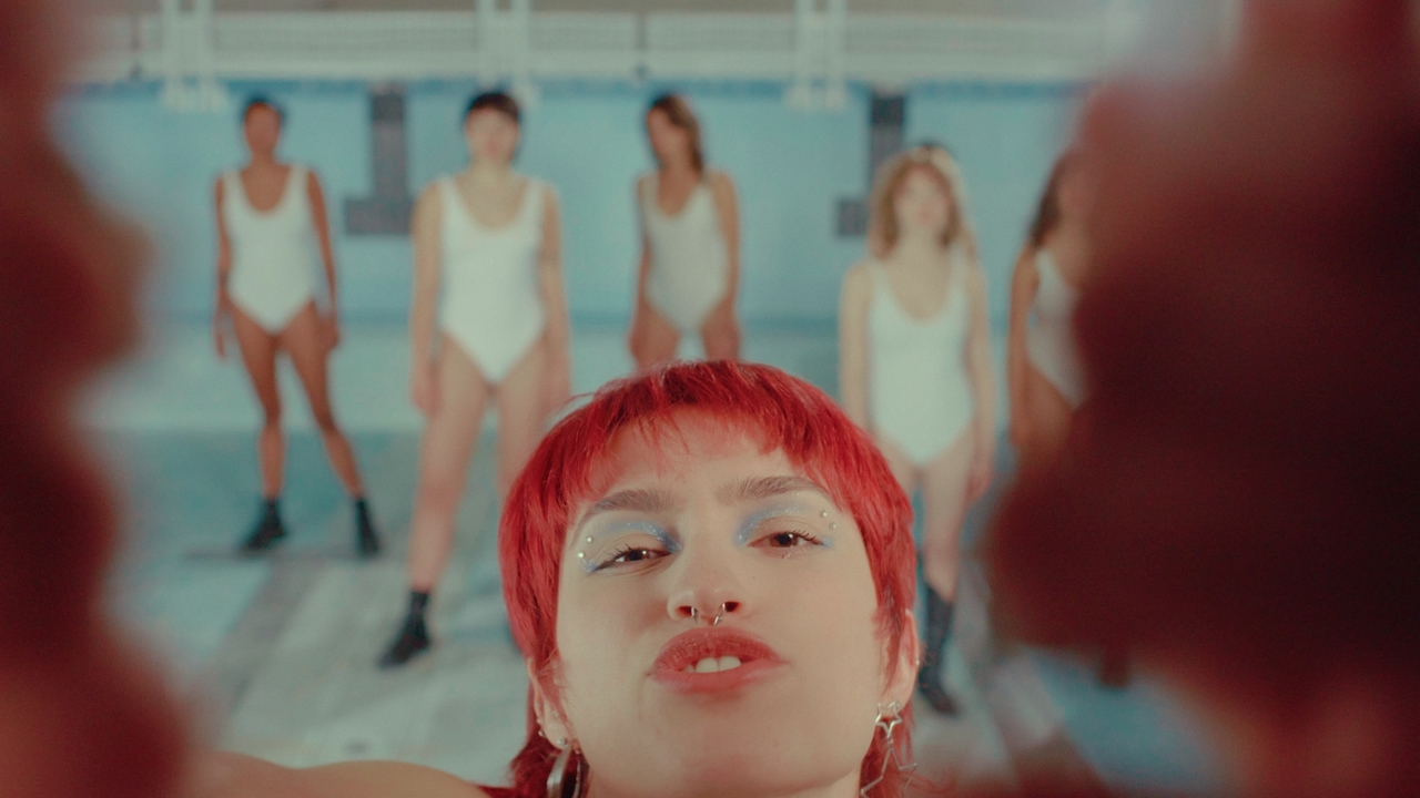 DRIP - Hanna Chucholowius, Lea Povacz - Soda Lingerie
