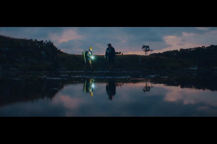 The Journey - Dogs Can Fly - iPlace and Apple