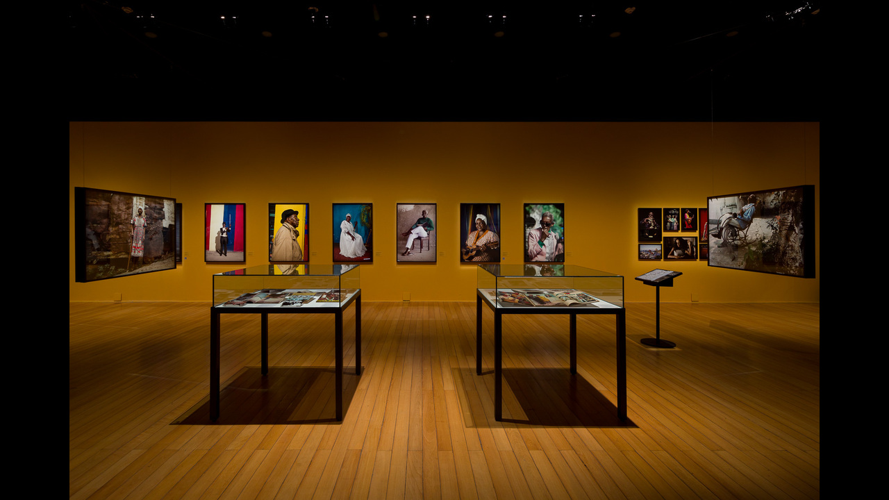 Walter Firmo: no verbo do silêncio a síntese do grito - 2023 - Bloco Gráfico