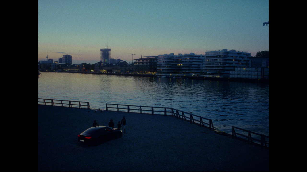 Sonne, Mond und Sterne - Filmakademie Baden-Wuerttemberg, UPPERFAST GmbH -