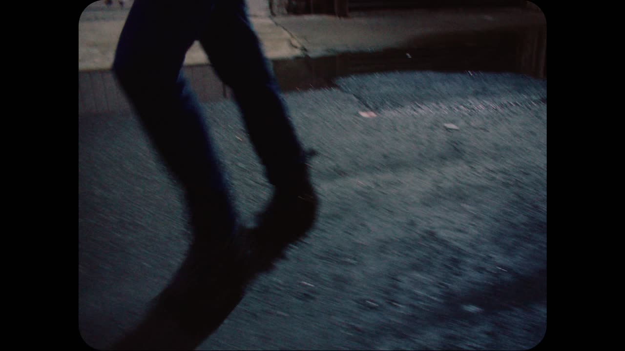 Me Levanté de La Cama - elefantelefante - Arath Herce