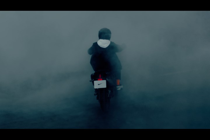 Sneaks Up X Nike / Follow The Weather - Zobunus - Sneaks Up