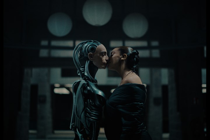 Sevdaliza – Everything is everything - Bonkers United - Juice