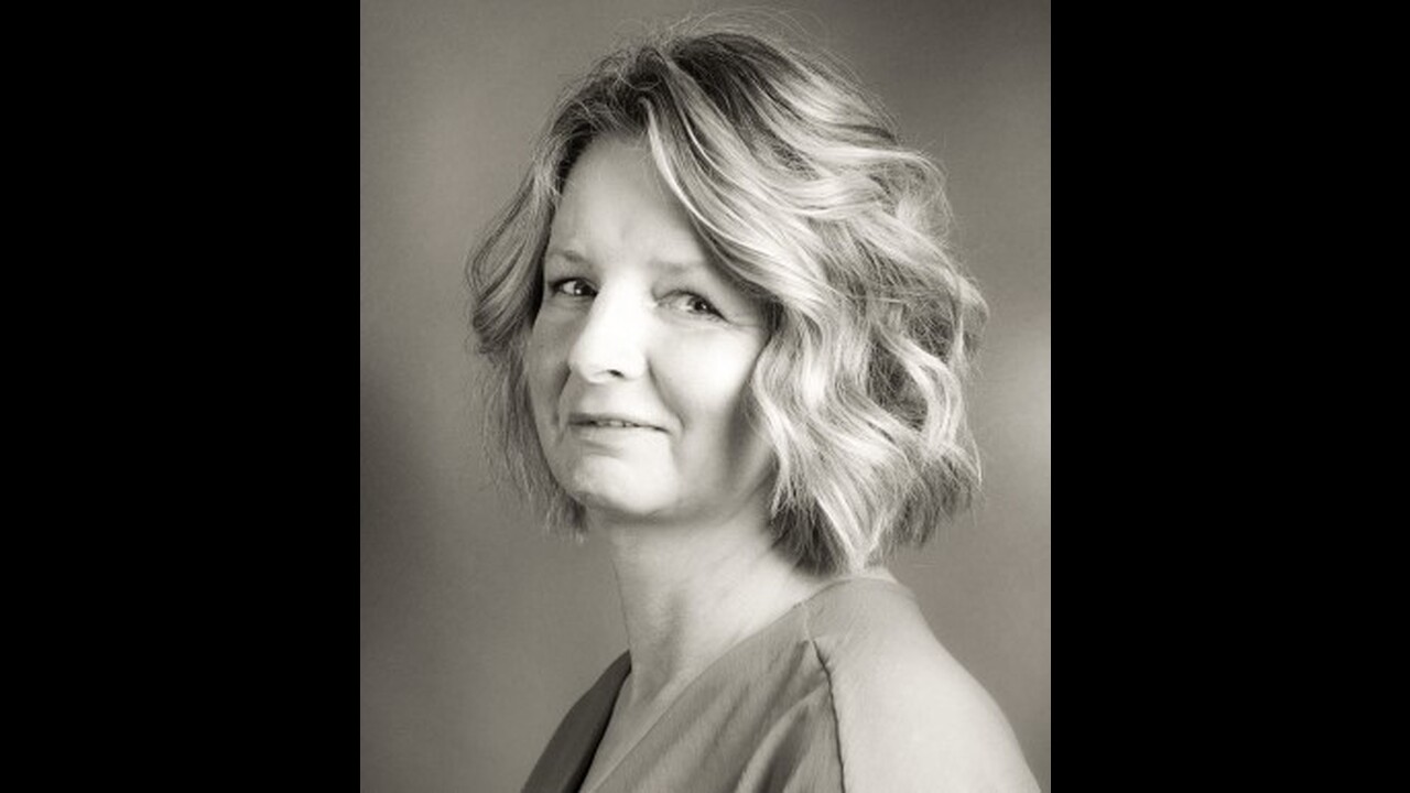 Freerange Thinking. Fearless Leading. - - 