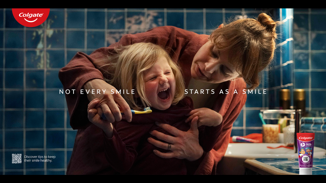 Not every smile starts with a smile - Toothpaste - Colgate