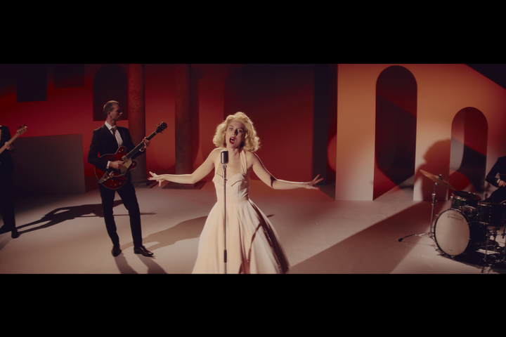 Wolf Alice - Beautifully Unconventional -