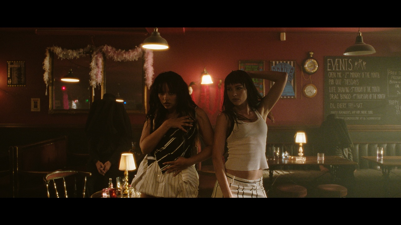 gossip - Stink - Confidence Man & JADE