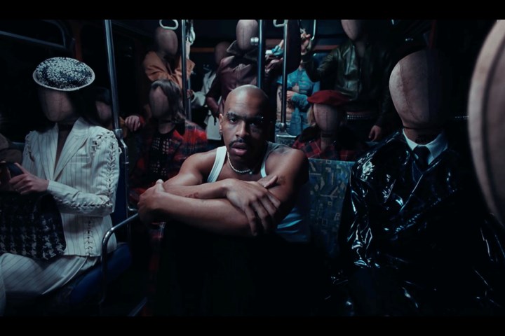 Burn - KRO Records - Izzy Spears ft. Leya