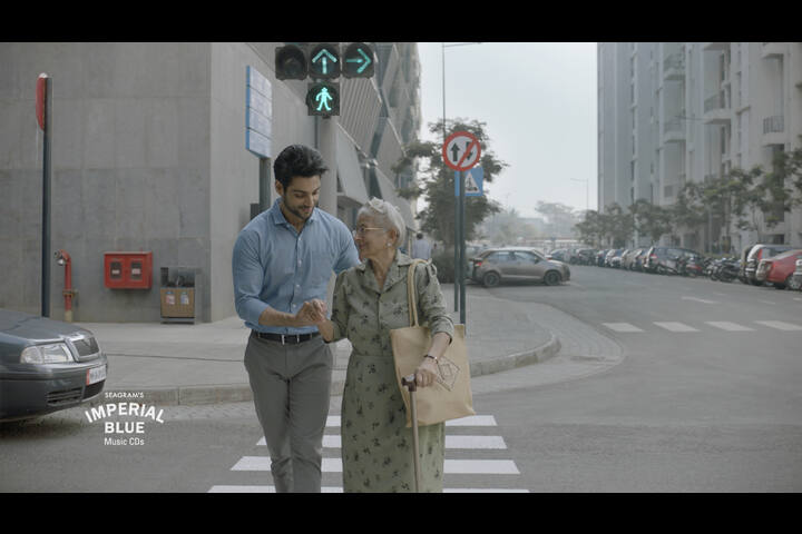 Road Crossing - Pernod Ricard India Pvt Ltd - Imperial Blue Whiskey