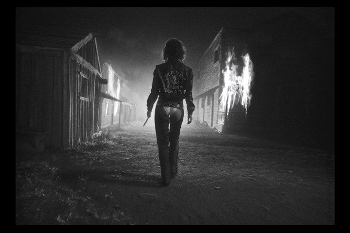 Silver Pleasure - BE SWEET FILMS - MAGNUM & TWOJEYS