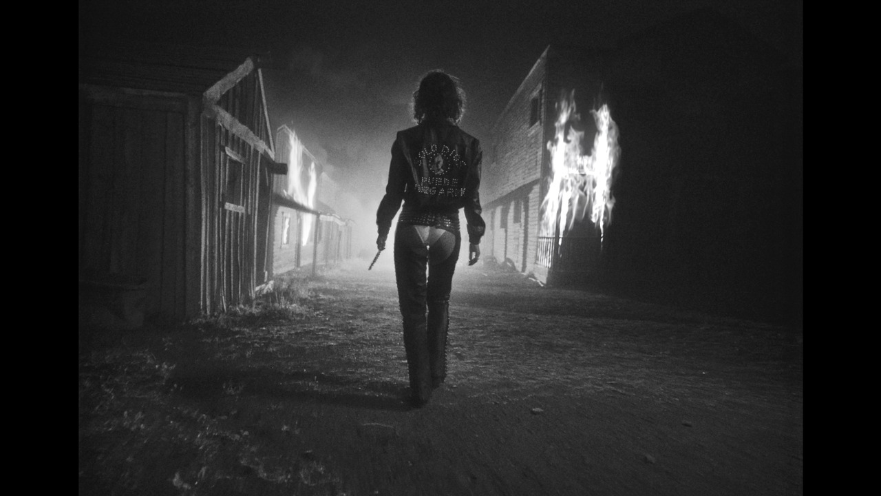 Silver Pleasure - BE SWEET FILMS - MAGNUM & TWOJEYS