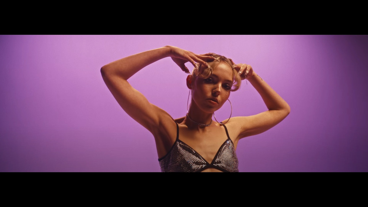 LINA - Caprisonnen - Kill Your Darlings - 