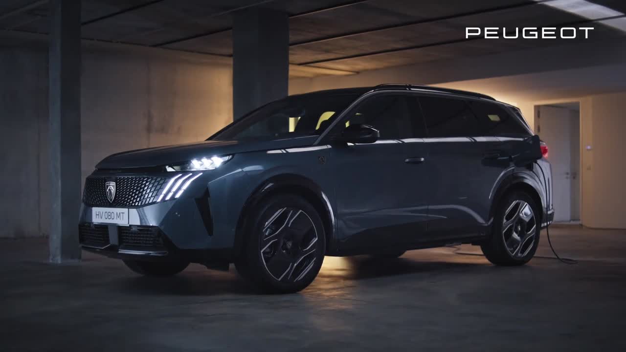 The New Peugeot E-5008 - Buddy Film - Peugeot