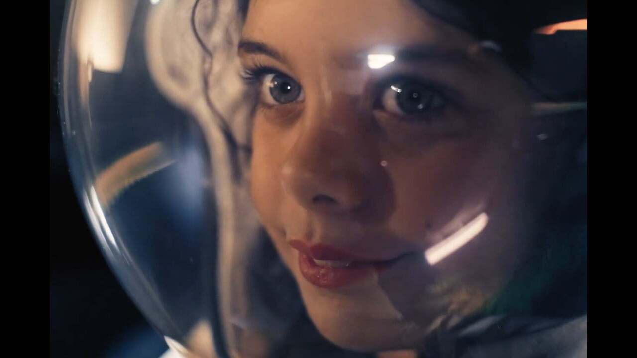 The New Peugeot E-5008 - Buddy Film - Peugeot