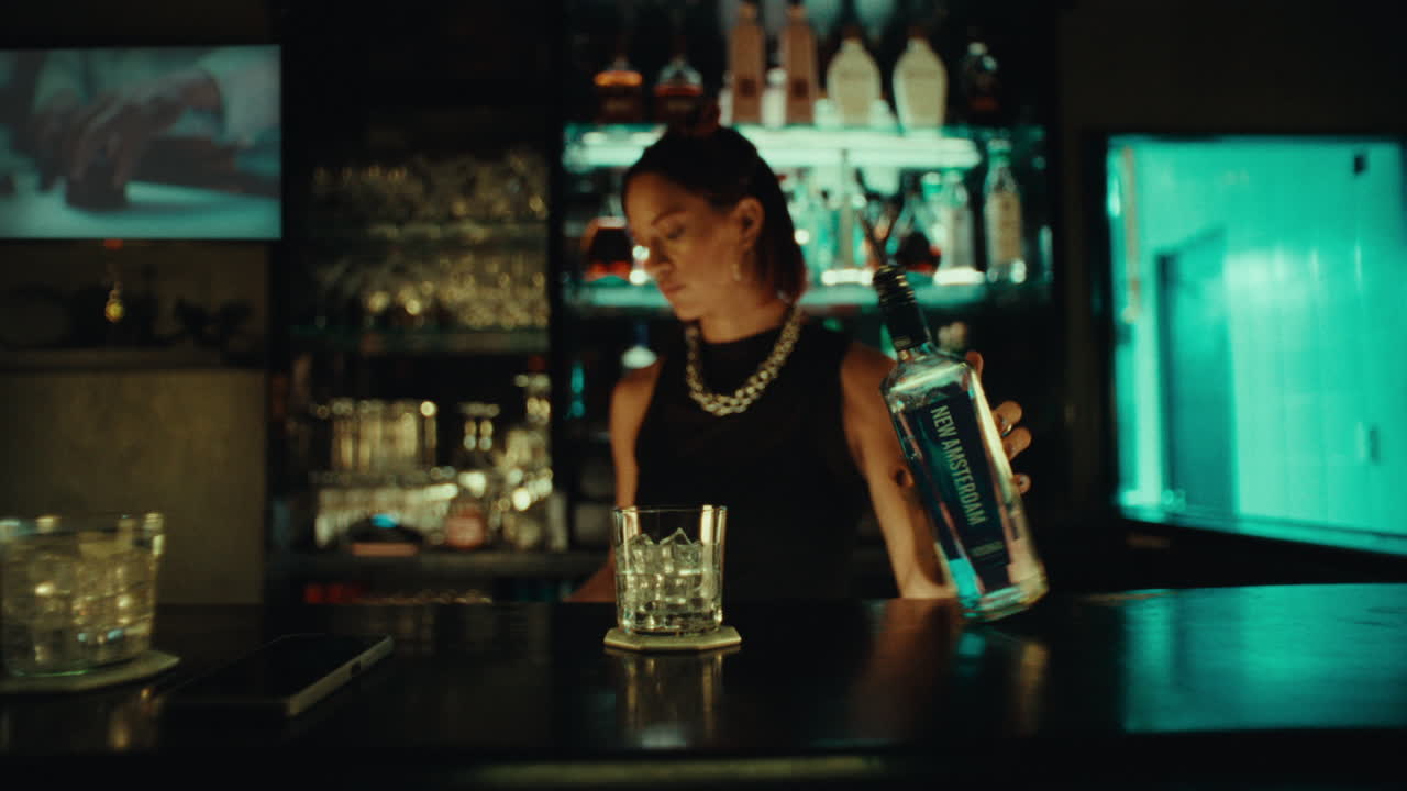Fight Night - Serial Pictures - New Amsterdam