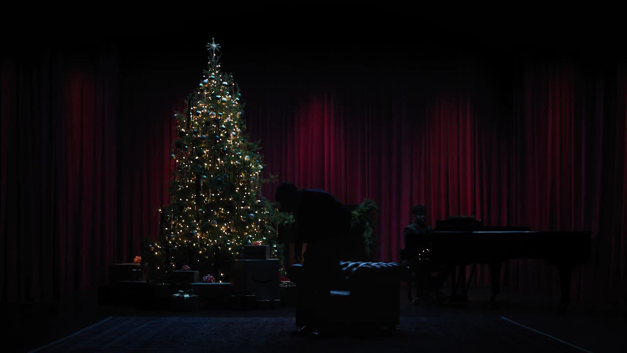 Five Star Theater Starring Benedict Cumberbatch - Amazon/e-commerce - Amazon