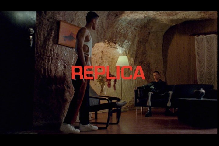 REPLICA - Maximilian Bishop - Pihakapi