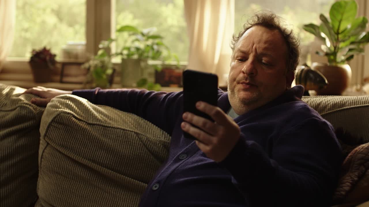 Obey Your Hands - TPF x Revolver - Hornbach