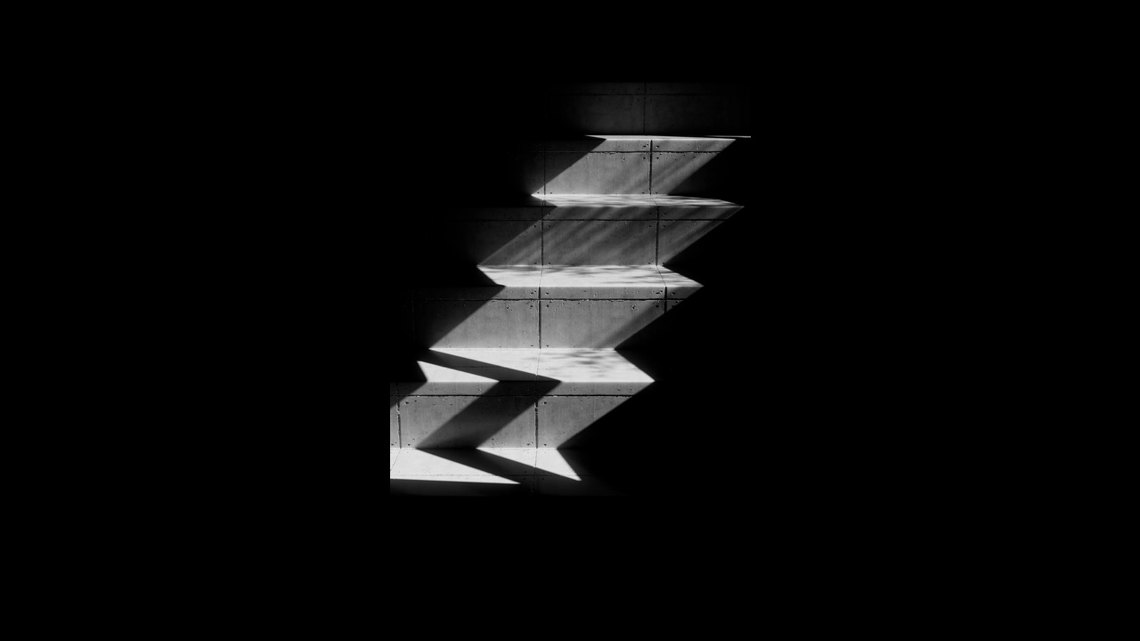 Media.Workout 001 > Interrupted Light - - Media.Work